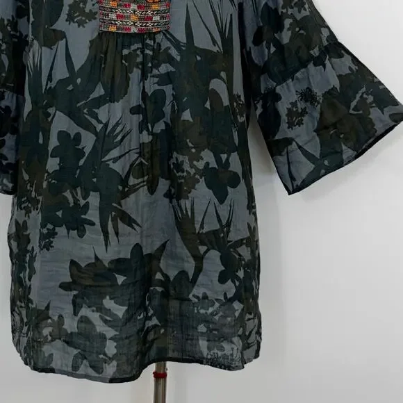 Johnny Was Workshop Linen Embroidered Mini Dress Botanical Print Floral Fits 2X Johnny Was Workshop Linen Embroidered Mini Dress Botanical Print Floral Fits 2X